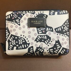 RADLEY LONDON Folk Dog Oilcloth Zipper Wallet